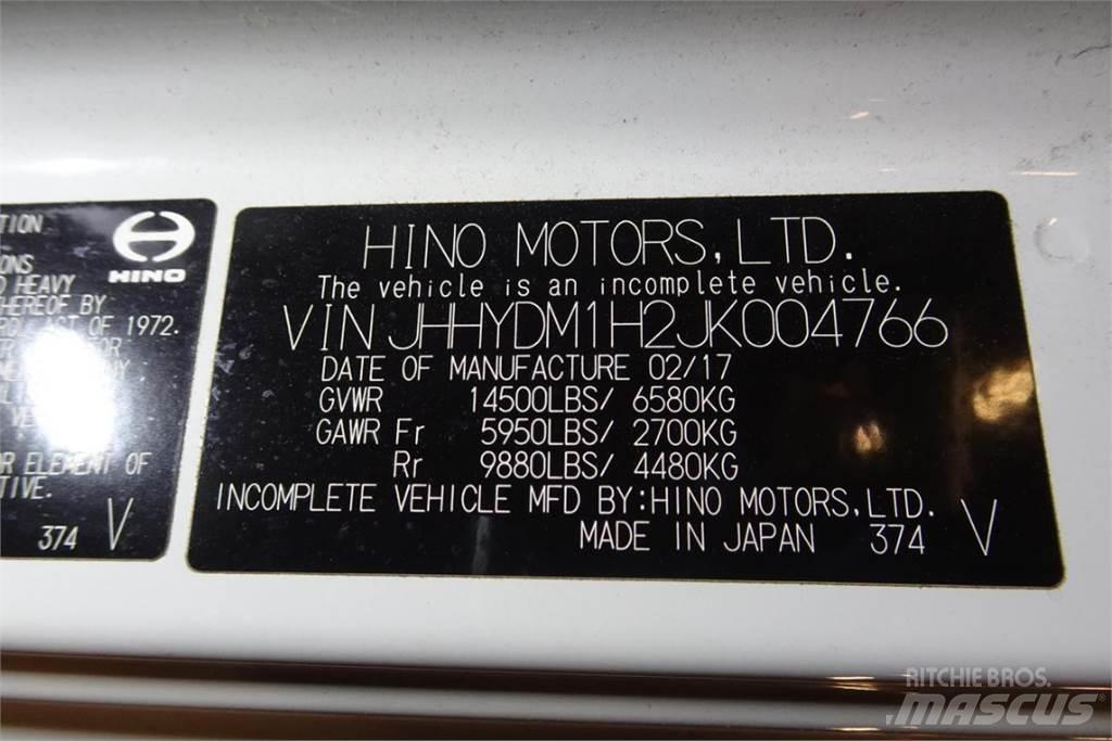 Hino 155 Грузовики-Фургоны