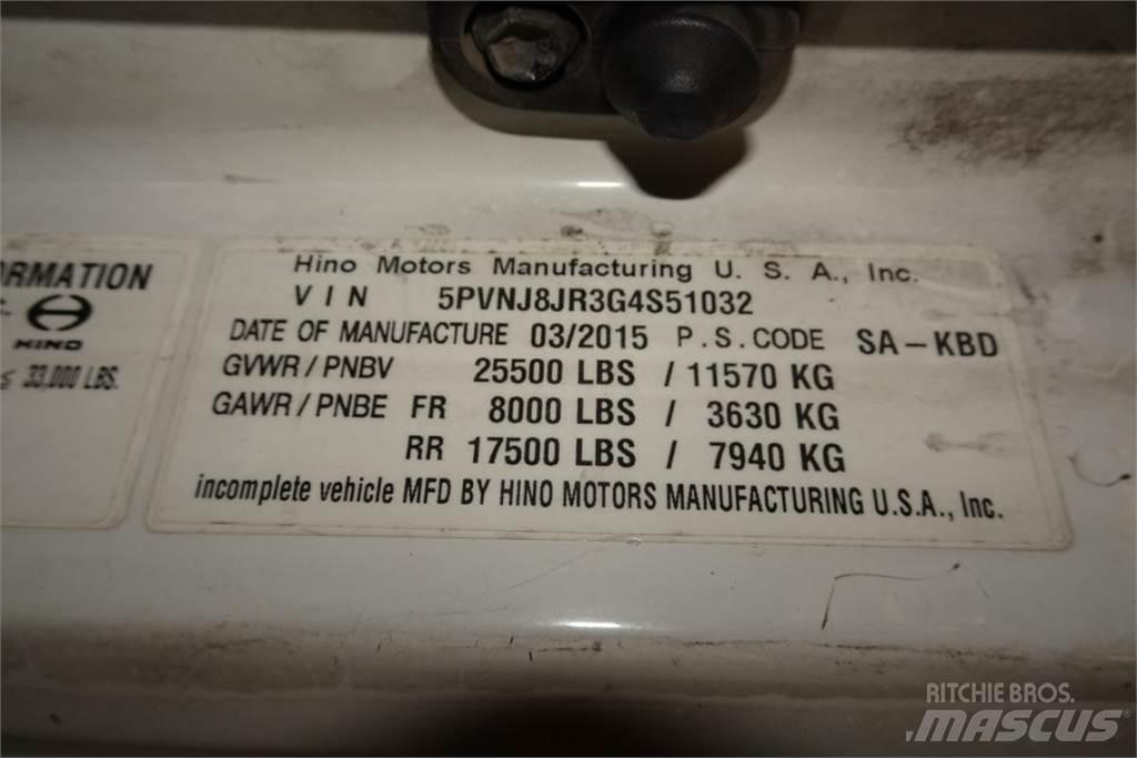 Hino 258 Грузовики-Фургоны