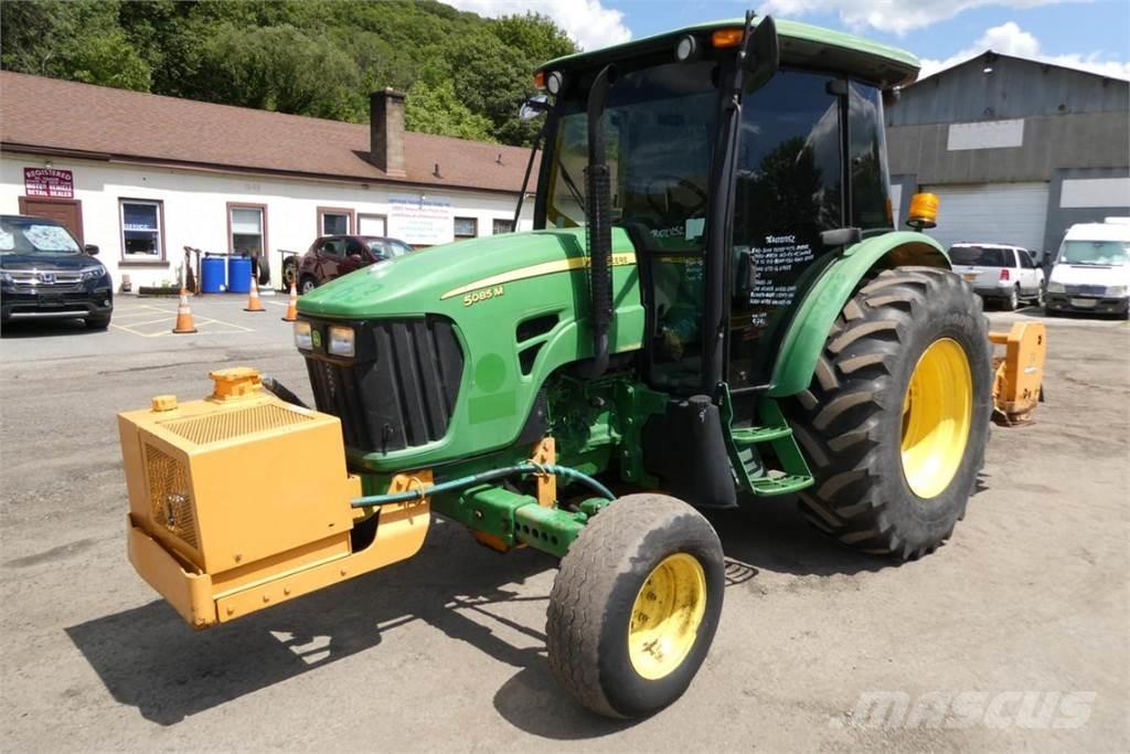 John Deere 5085M Трактора