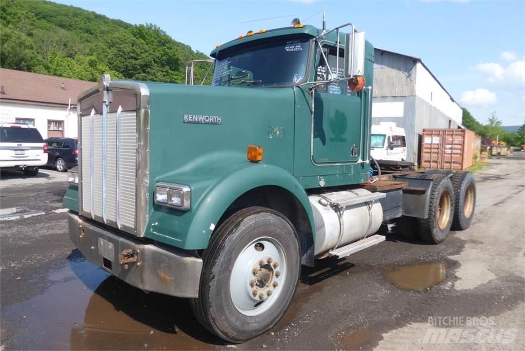 Kenworth W900B Шасси с кабиной