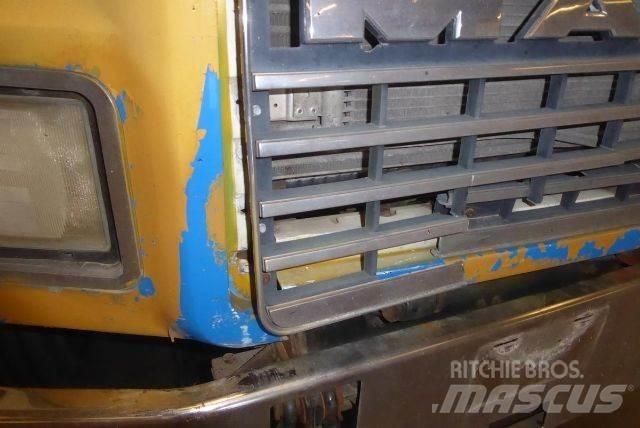 Mack CH613 Шасси с кабиной