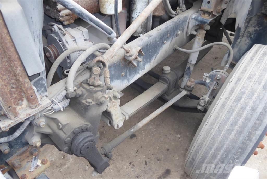 Mack CH613 Шасси с кабиной