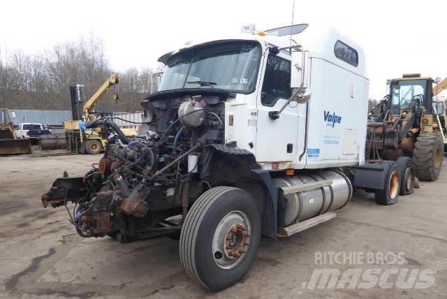 Mack CXN613 Седельные тягачи