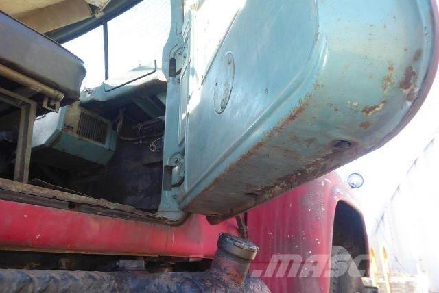 Mack R611 Шасси с кабиной