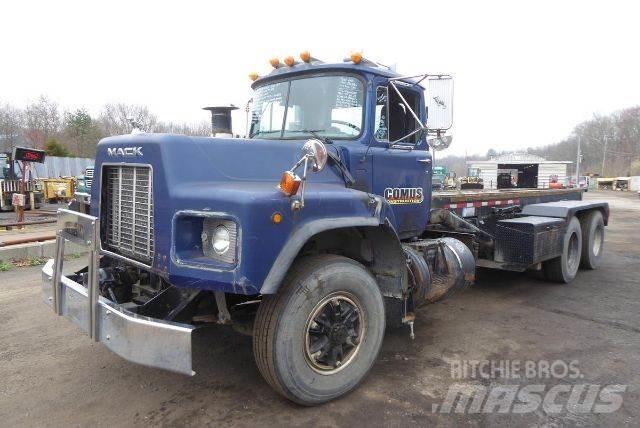 Mack RB688S Грузовики-Контейнеровозы