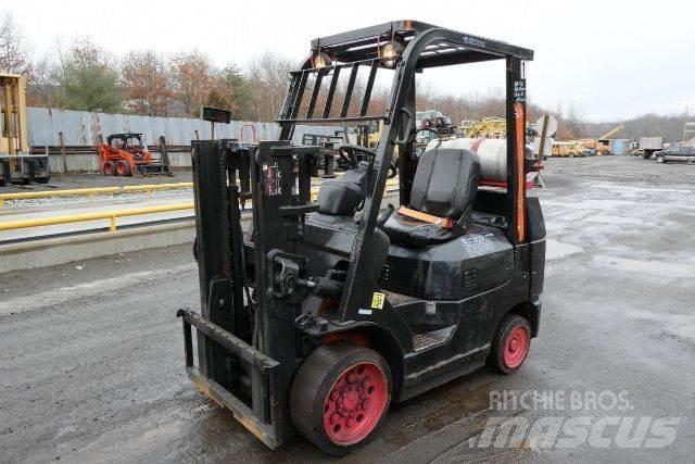 Toyota 7FGCU25 Другие складские механизмы