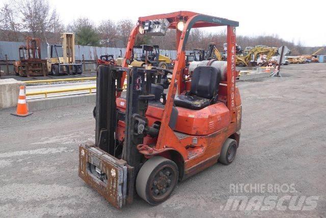 Toyota 7FGCU25 Другие складские механизмы