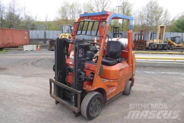 Toyota 7FGCU25 Другие складские механизмы