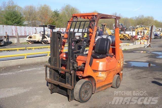 Toyota 7FGCU25 Другие складские механизмы