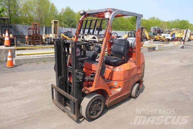 Toyota 7FGCU25 Другие складские механизмы