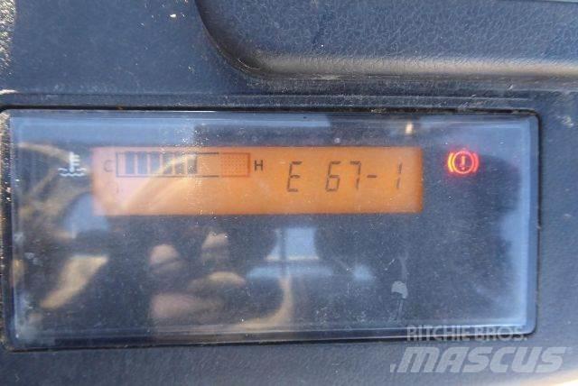 Toyota 8FGCU25 Другие складские механизмы