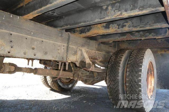 UD 1100 Грузовики-Фургоны