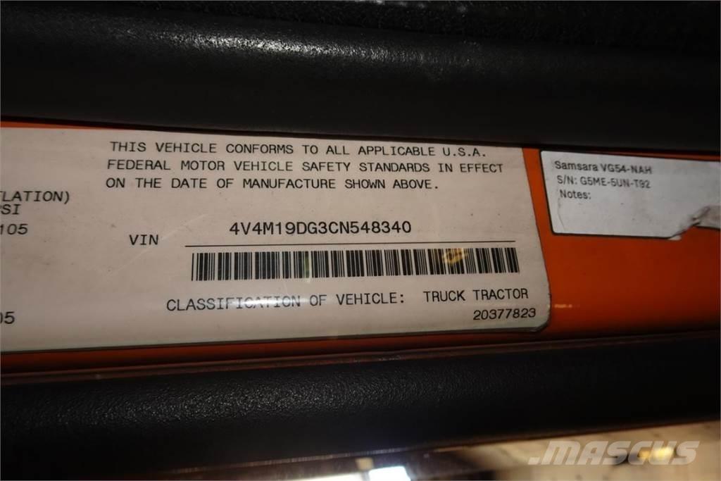 Volvo VNM42T Шасси с кабиной