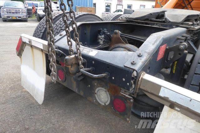 Volvo VNM64T Шасси с кабиной