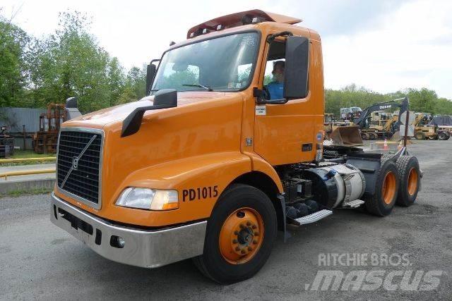 Volvo VNM64T Шасси с кабиной