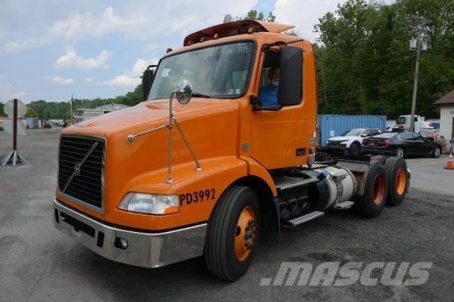 Volvo VNM64T Шасси с кабиной