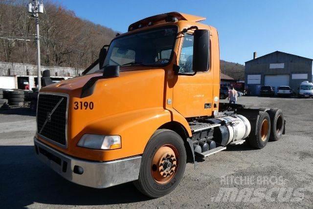 Volvo VNM64T Шасси с кабиной