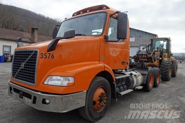 Volvo VNM64T Шасси с кабиной