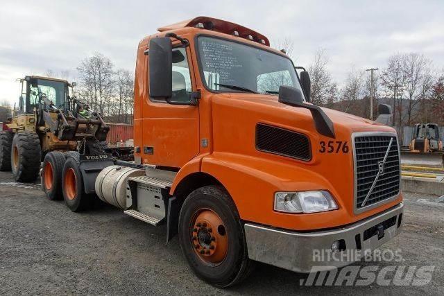 Volvo VNM64T Шасси с кабиной