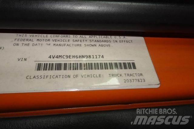 Volvo VNM64T Шасси с кабиной