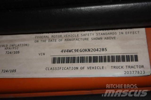 Volvo VNR64T300 Шасси с кабиной