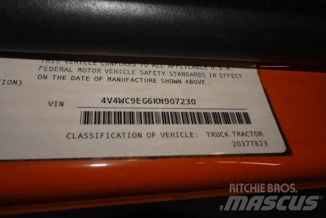 Volvo VNR64T300 Шасси с кабиной