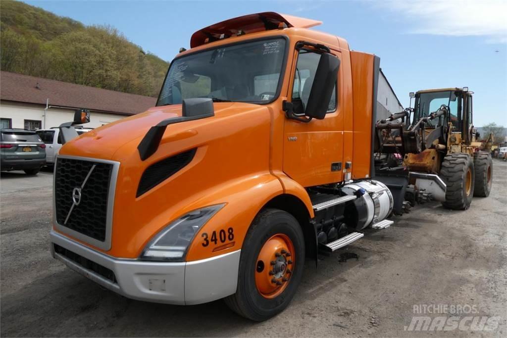 Volvo VNR64T300 Шасси с кабиной