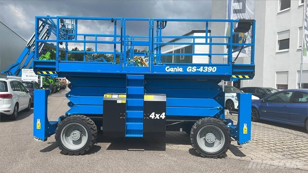 Genie GS-4390RT Ножничные подъемники