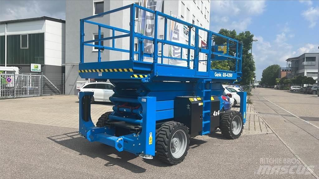 Genie GS-4390RT Ножничные подъемники