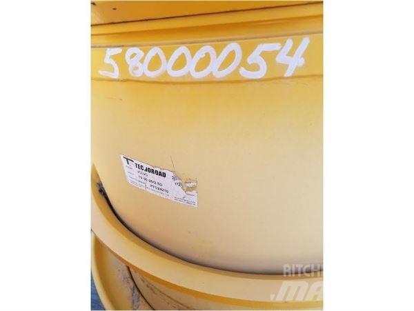 Volvo A25F Шины и колёса
