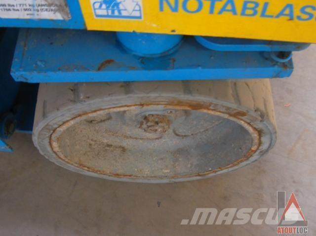 Genie GS-2032 Коленчатые подъемники