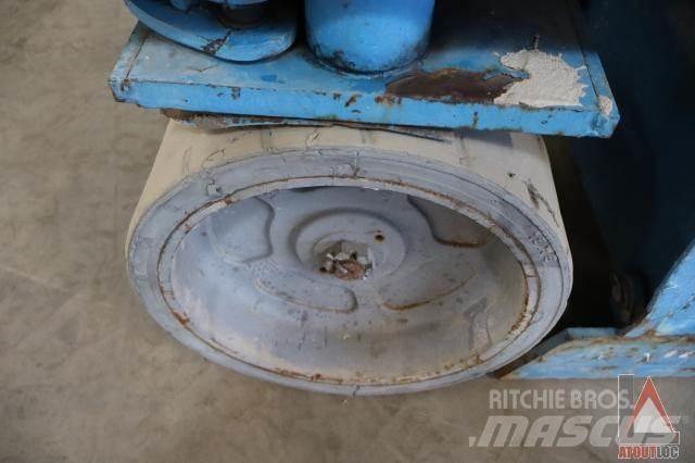 Genie GS-3246 Коленчатые подъемники