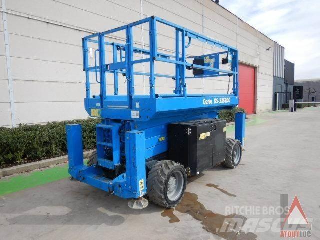 Genie GS-3369DC Коленчатые подъемники