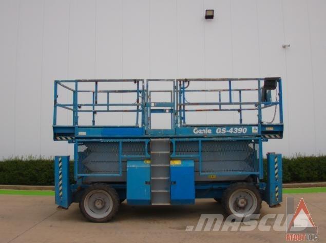 Genie GS-4390RT Коленчатые подъемники