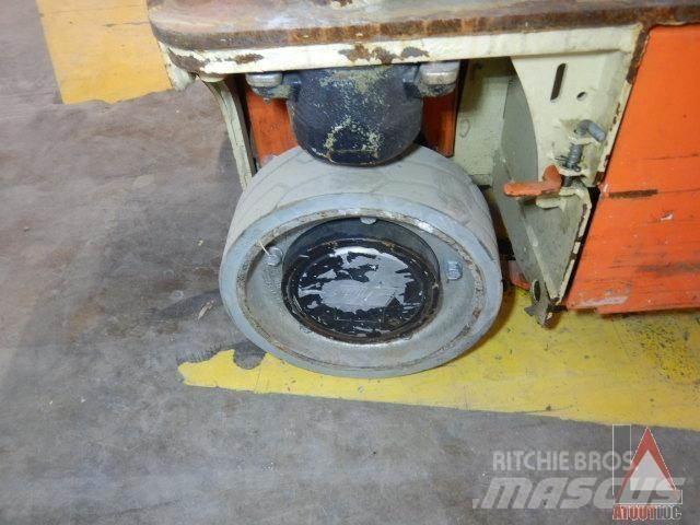JLG 1230ES Коленчатые подъемники