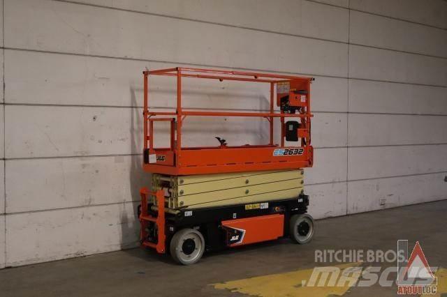 JLG 2632ES Коленчатые подъемники