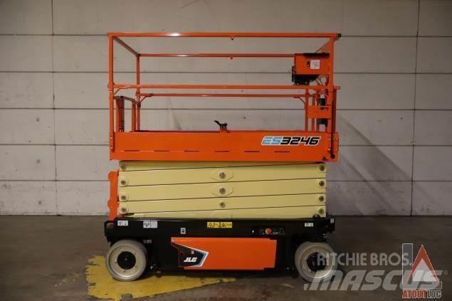JLG 3246ES Коленчатые подъемники