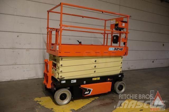 JLG 3246ES Коленчатые подъемники