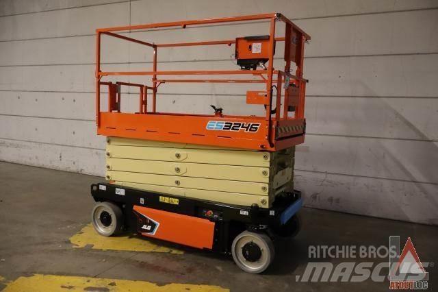 JLG 3246ES Коленчатые подъемники