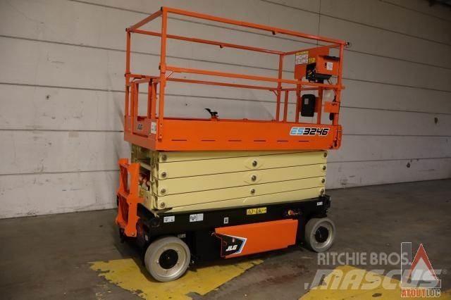 JLG 3246ES Коленчатые подъемники
