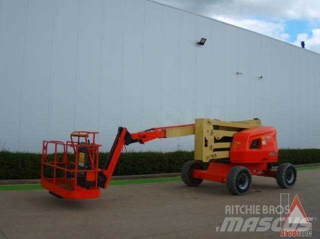 JLG 520AJ Коленчатые подъемники