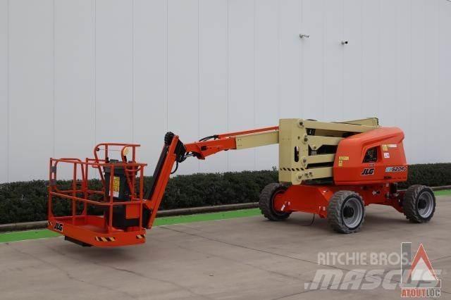 JLG EC 520AJ Коленчатые подъемники