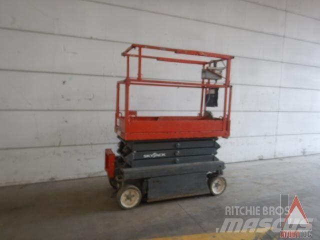 SkyJack SJ3219 Коленчатые подъемники