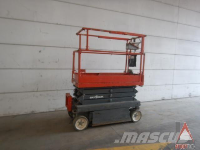 SkyJack SJ3219 Коленчатые подъемники