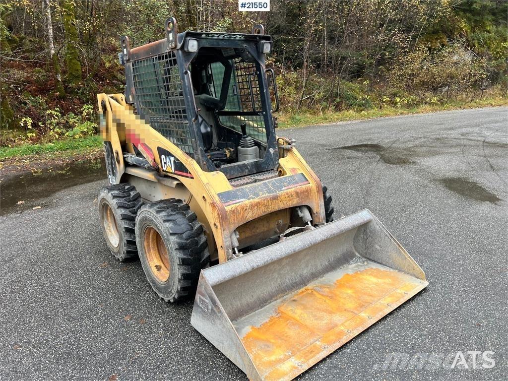 CAT 226 Мини-погрузчики