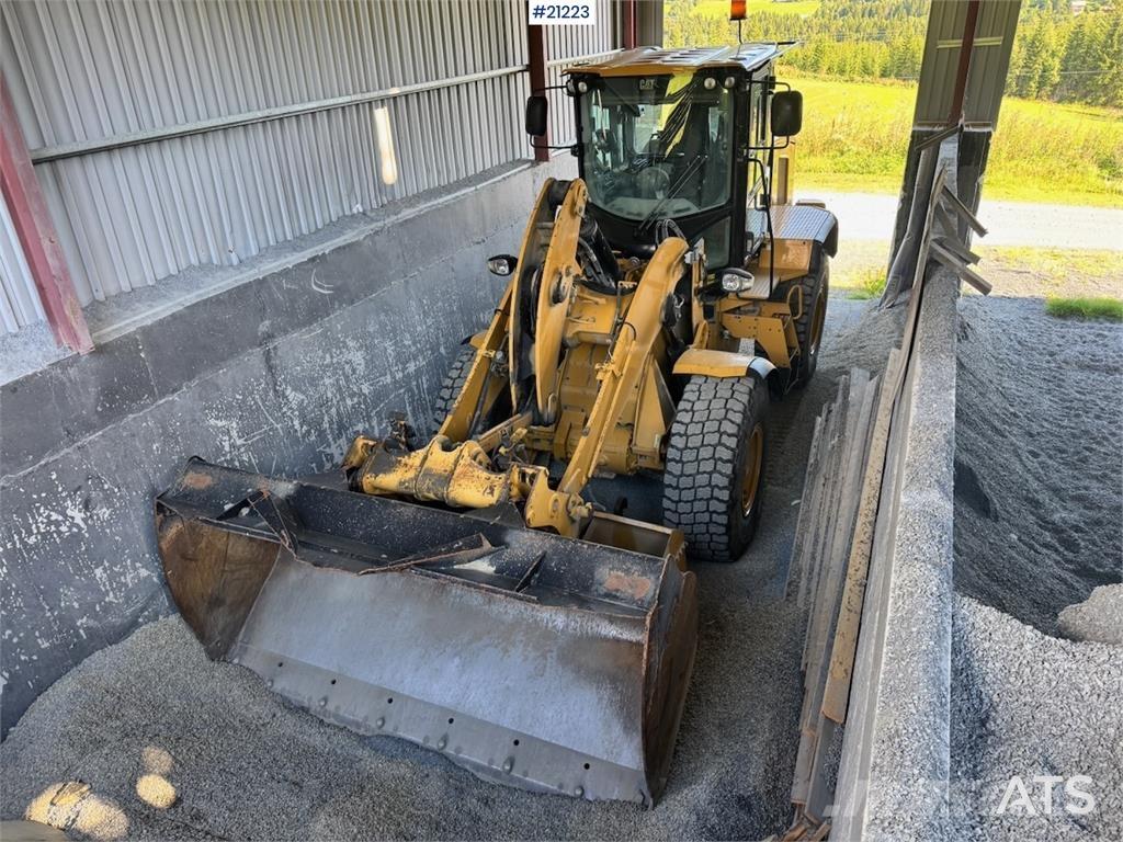 CAT 930 K Фронтальные погрузчики