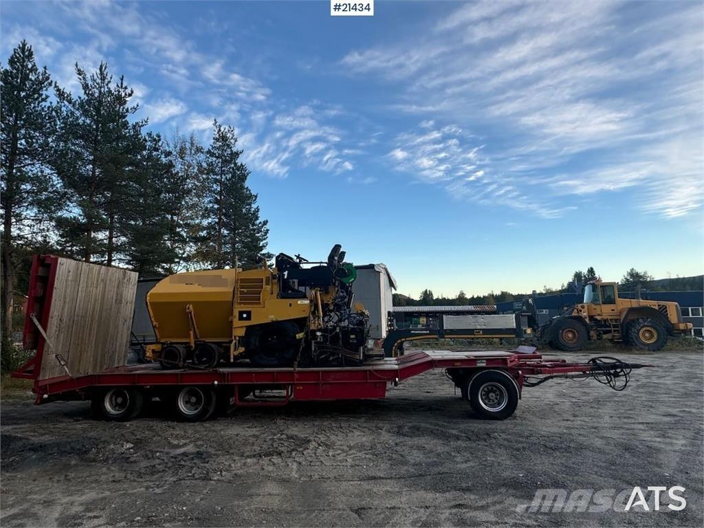 CAT AP 300 Асфальтоукладчики
