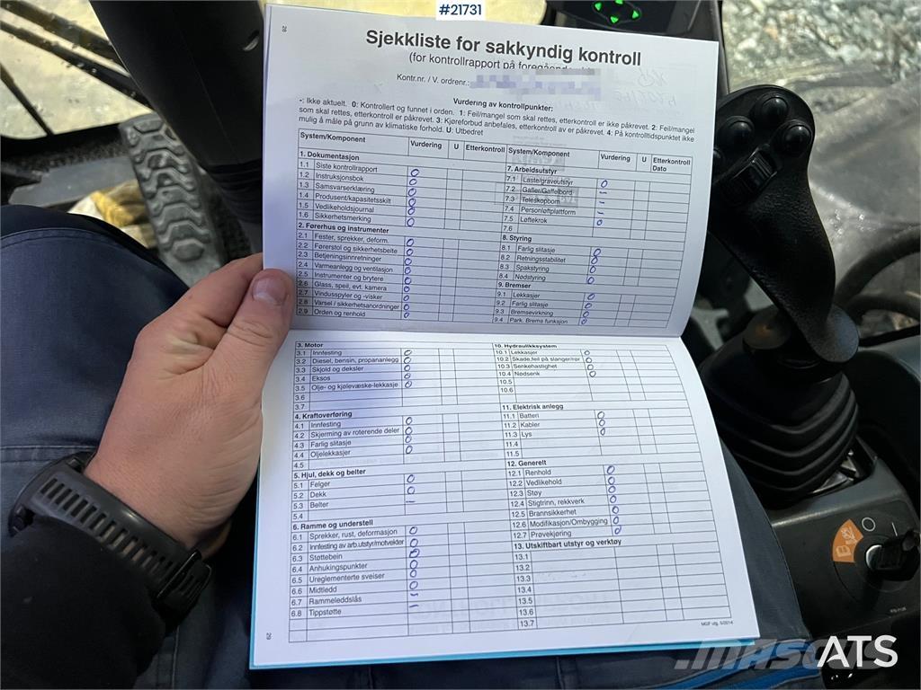 CAT M318F Колёсные экскаваторы