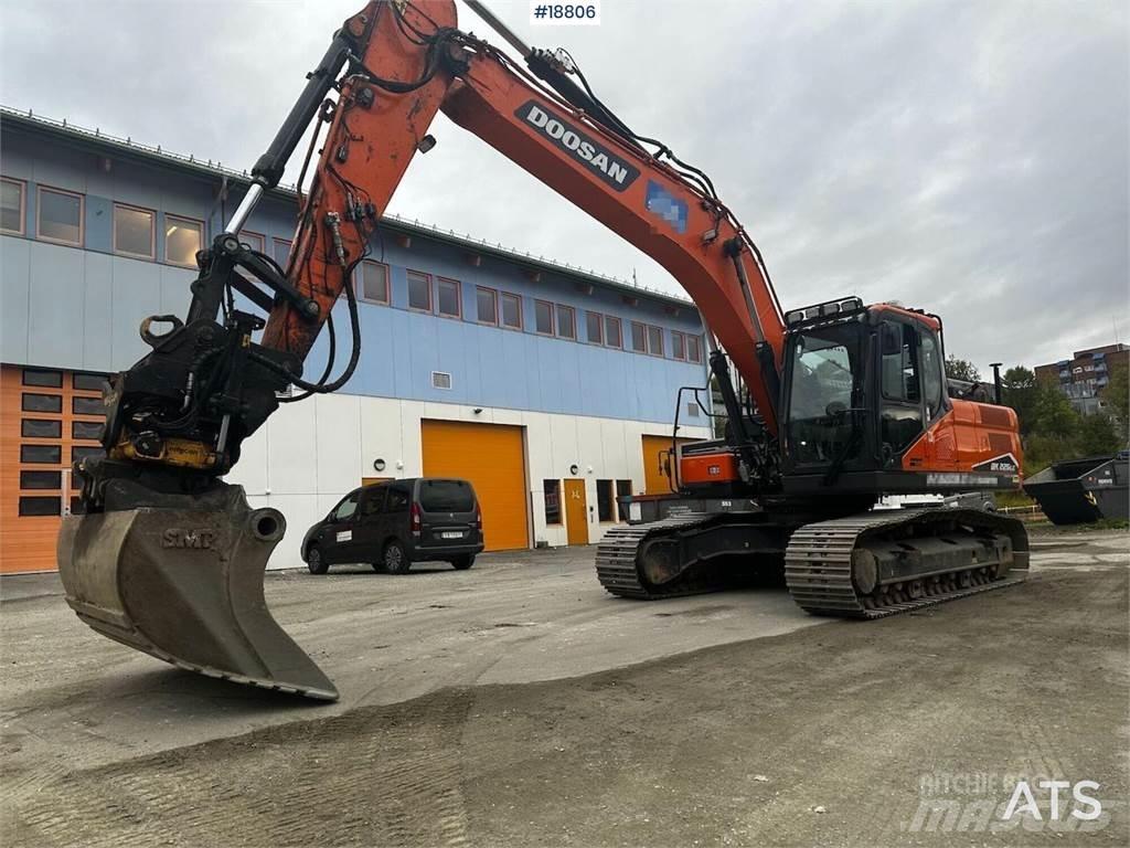 Doosan DX225LC Гусеничные экскаваторы
