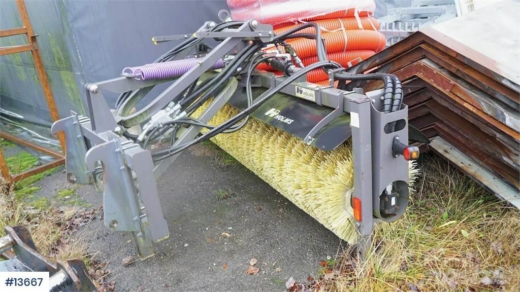 Holms SL-2.5 sweeper Строительная техника - Другие